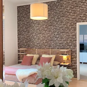 camozzi-central-apartment.it-lombardy.com/